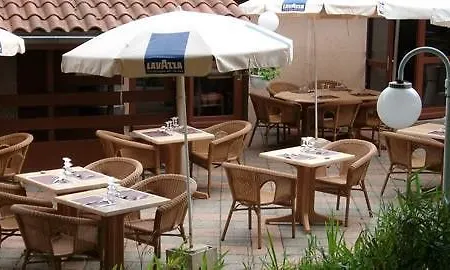 Hotel Kyriad Grenoble Sud - 3*