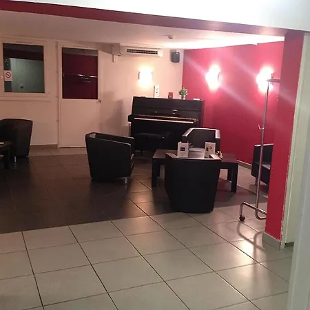 Kyriad Grenoble Sud - 3* Seyssinet