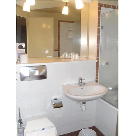 Kyriad Grenoble Sud - 3*