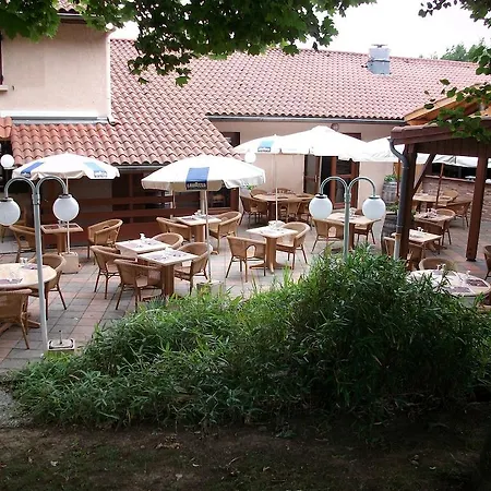 Kyriad Grenoble Sud -